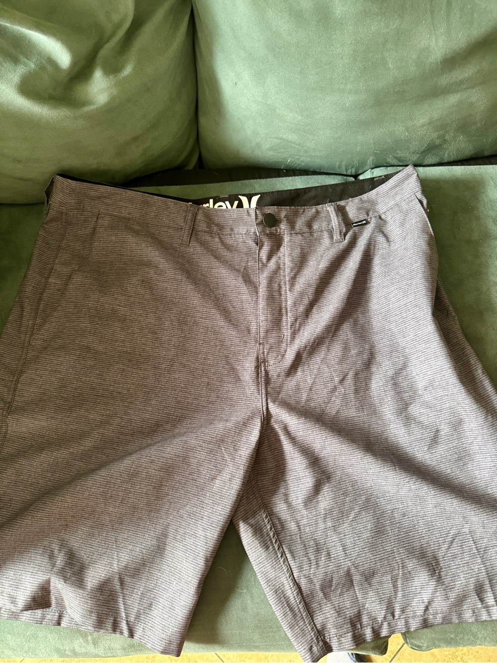 Hurley Men's Hybrid Shorts Size 38 Grey/Black Striped NWT